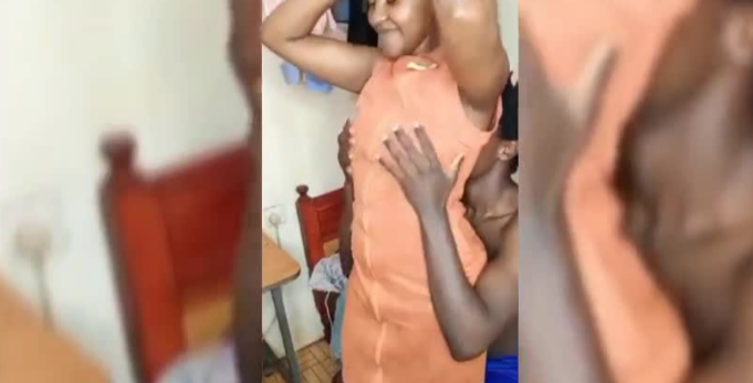 VIDEO: Tanzanian guy having fun with female visitor